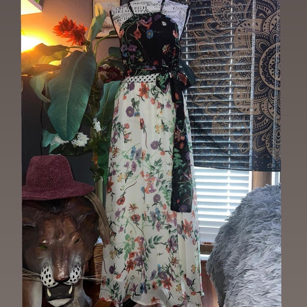 Moon Collection Black and Floral Maxi Dress